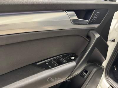 Audi Q5 40 2.0 TDI S-Tronic Business Sport Bianco usata AGROPOLI