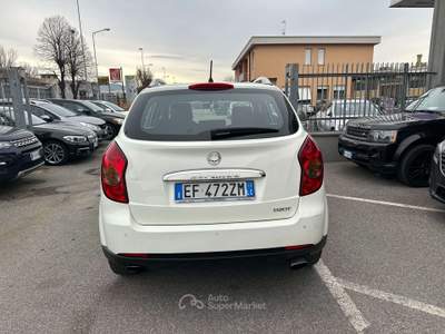 SsangYong Korando Korando 2.0 e-xdi C 2wd Bianco usata Lallio