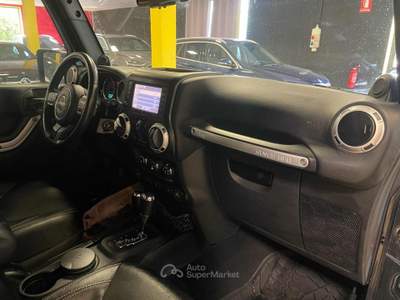 Jeep Wrangler Unlimited 2.8 CRD DPF Sahara E5/PELLE/NAVI Nero usata Bozzolo