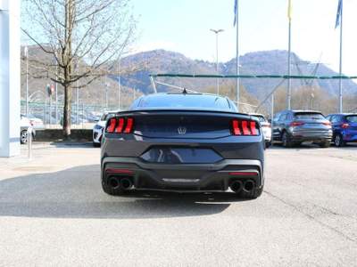 Ford Mustang Fastback 5.0 V8 aut. Dark Horse Blu/Azzurro usata Arsiè