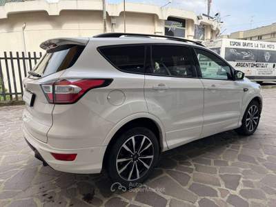 Ford Kuga 2.0 tdci ST-Line s&s 2wd 120cv powershift STUPENDA Bianco usata Cesano Maderno