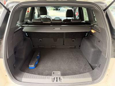 Ford Kuga 2.0 tdci ST-Line s&s 2wd 120cv powershift STUPENDA Bianco usata Cesano Maderno
