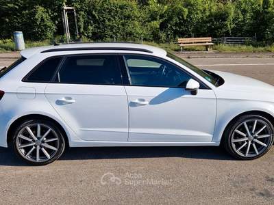 Audi A3 2017 Audi A3 2.0 TDI S tronic design Sportback Webasto Bianco usata Livorno