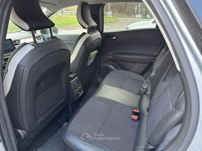 Renault Captur 1.6 E-Tech phev Intens 160cv auto my21 Argento usata Castelnovo ne' Monti