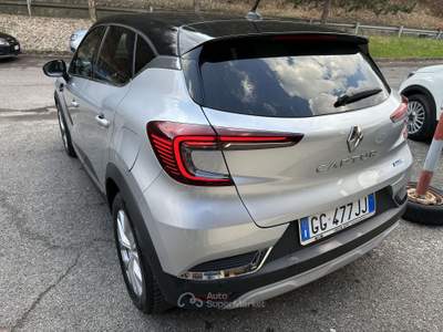 Renault Captur 1.6 E-Tech phev Intens 160cv auto my21 Argento usata Castelnovo ne' Monti