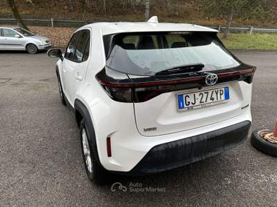 Toyota Yaris Cross 1.5h Business Sport Eco fwd 116cv e-cvt Bianco usata Castelnovo ne' Monti