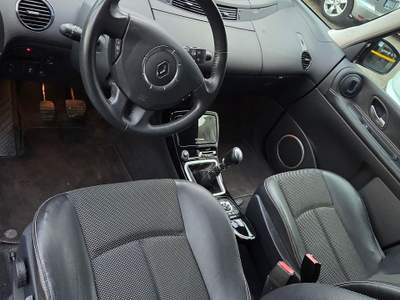 Renault Espace 7 posti tenuta molto bene Argento usata Rimini