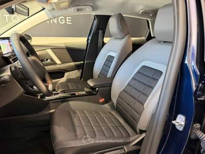 Citroen C4 C4 PURETECH 130 EAT8 PLUS Blu/Azzurro usata Pomezia