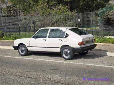 Alfa Romeo Alfasud 1.2 5 porte TARGA ORO Bianco usata Bari