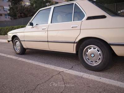 BMW Serie 5 545e *ASI* Beige usata Bari