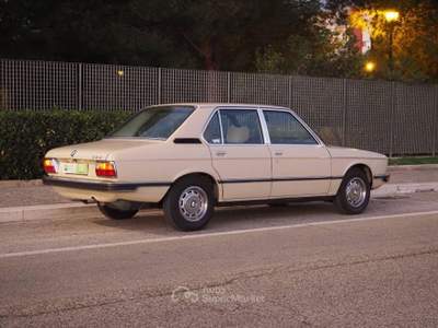 BMW Serie 5 545e *ASI* Beige usata Bari