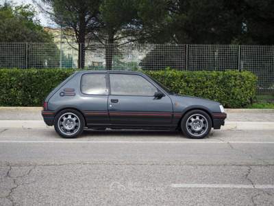 Peugeot 205 1.9 3 porte GTI Grigio usata Bari