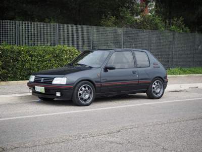 Peugeot 205 1.9 3 porte GTI Grigio usata Bari