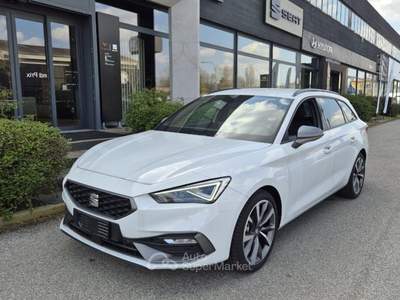 Seat Leon Sportstourer 1.5 hybrid 150 CV DSG FR Bianco usata Castenaso
