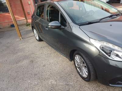 Peugeot 208 Ottimo stato Grigio usata Viterbo