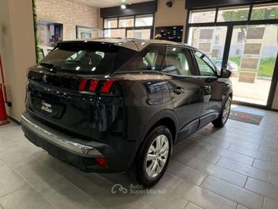 Peugeot 3008 3008 PureTech Turbo 130 S&S Active Sport Blu/Azzurro usata Volla