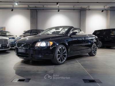 Volvo C70 2.4 20V 140 CV Momentum*LIBRETTO TAGLIANDI Nero usata MILANO