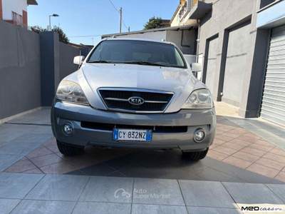 Kia Sorento 2.5 16V CRDI 4WD Active Class Argento usata Rimini