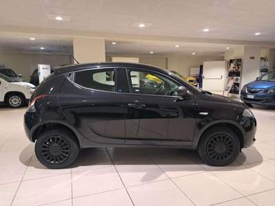 Lancia Ypsilon Ypsilon 0.9 t.air 70cv ELEFANTINO BLU UNIPROPR Nero usata Savona