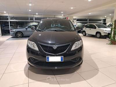 Lancia Ypsilon Ypsilon 0.9 t.air 70cv ELEFANTINO BLU UNIPROPR Nero usata Savona