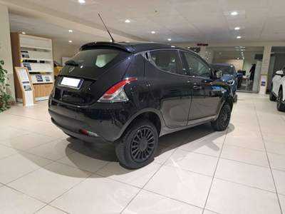 Lancia Ypsilon Ypsilon 0.9 t.air 70cv ELEFANTINO BLU UNIPROPR Nero usata Savona