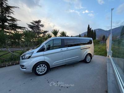Ford Tourneo Custom  usata Campagna