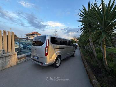 Ford Tourneo Custom  usata Campagna