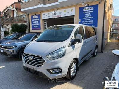 Ford Tourneo Custom 320 2.0 TDCI 150CV 9 POSTI L2H1 usata Chioggia