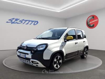 Fiat Panda Pandina Cross 1.0 firefly hybrid s&s 70cv Bianco usata Cirò Marina