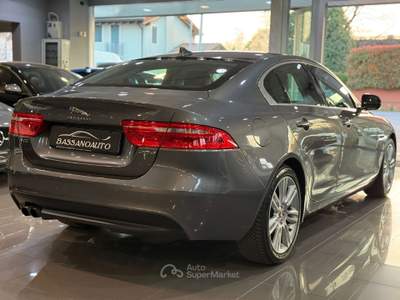 Jaguar XE 2.0d Business AUTO 180CV 95.000 KM!! usata Cassola