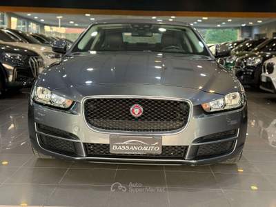 Jaguar XE 2.0d Business AUTO 180CV 95.000 KM!! usata Cassola