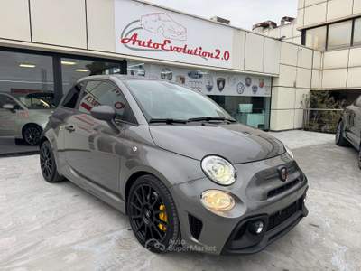 Abarth 695 695 1.4 t-jet Competizione 180cv auto Nero usata Pomezia