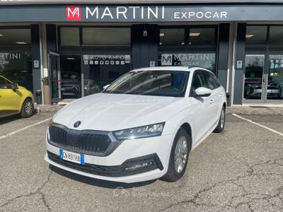 Skoda Octavia EVO SCR 150 CV DSG Wagon Executive Bianco usata Casalgrande