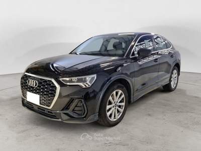 Audi Q3 35 TDI quattro S tronic Business Plus FINO A 3 ANNI DI GARANZIA E 3 ANNI DI MANUTENZIONE ORDINARIA Nero usata Salerno