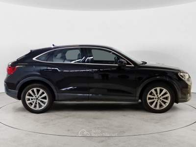 Audi Q3 35 TDI quattro S tronic Business Plus FINO A 3 ANNI DI GARANZIA E 3 ANNI DI MANUTENZIONE ORDINARIA Nero usata Salerno