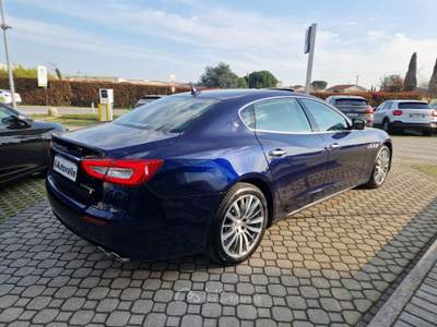 Maserati Quattroporte 3.0 V6 Diesel 275cv automatica Blu/Azzurro usata Prevalle