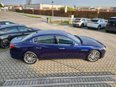 Maserati Quattroporte 3.0 V6 Diesel 275cv automatica Blu/Azzurro usata Prevalle