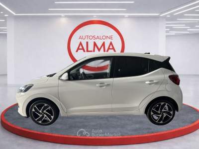 Hyundai i10 1.0 MPI A/T Prime Bianco usata Castellanza