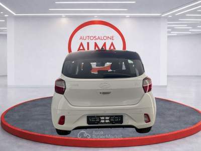 Hyundai i10 1.0 MPI A/T Prime Bianco usata Castellanza