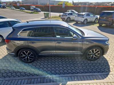 Volkswagen Touareg 3.0 V6 TDI SCR 170kW Elegance Grigio usata Prevalle