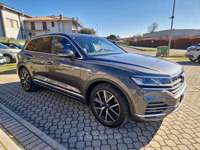 Volkswagen Touareg 3.0 V6 TDI SCR 170kW Elegance Grigio usata Prevalle