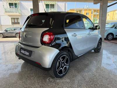 Smart ForFour 0.9 T 90CV Passion Twinamic , CAMBIO AUT - TETTO Grigio usata Desenzano del Garda