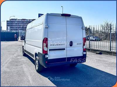Peugeot Boxer Boxer 35 2.2 L2H2 Furgone diesel S&S 140cv Bianco usata Milano