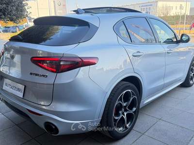 Alfa Romeo Stelvio 2.2 Turbodiesel 210 CV AT8 Q4 Veloce *TETTO, 20'', UNIPRO, TAGLIANDI, PROMO AZZURRA* Bianco usata Suzzara