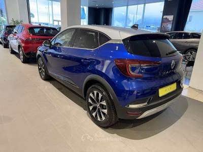 Renault Captur 1.0 TCE 90 TECHNO Blu/Azzurro usata Salerno