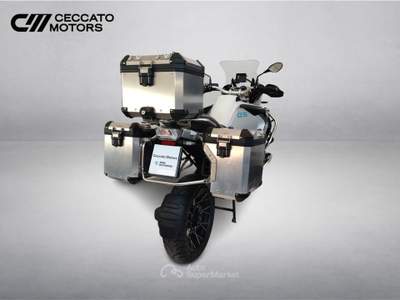 BMW Serie 5 518i Adventure Abs my14 Bianco usata Padova