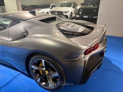 Ferrari SF90 ASSETTO FIORANO usata Arzano