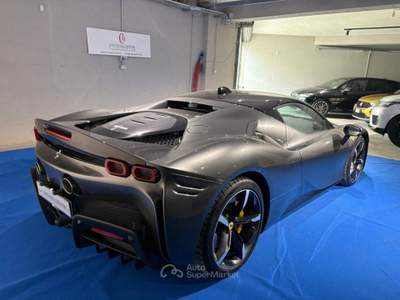 Ferrari SF90 ASSETTO FIORANO usata Arzano