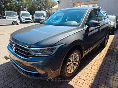Volkswagen Tiguan SCR DSG Elegance usata SINISCOLA