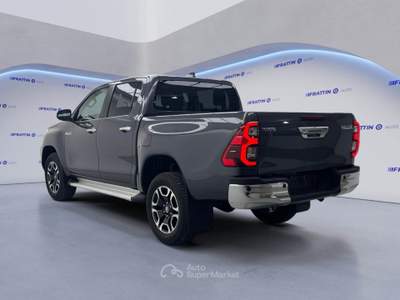 Toyota Hilux Hilux 2.4 D-4d A/T 4wd 4 Porte Double Cab Executive Grigio usata Cassola